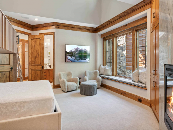Ski in via Bedstraw and shuttle out Bachelors Gulch Residence